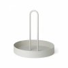 Ferm Living GRIB Metalowa Taca z Uchwytem 28 cm / Jasnoszara